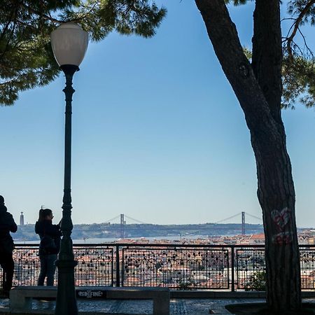 Happy Stay Lisbon - Suite With A View, Private Terrace & Ac Ngoại thất bức ảnh