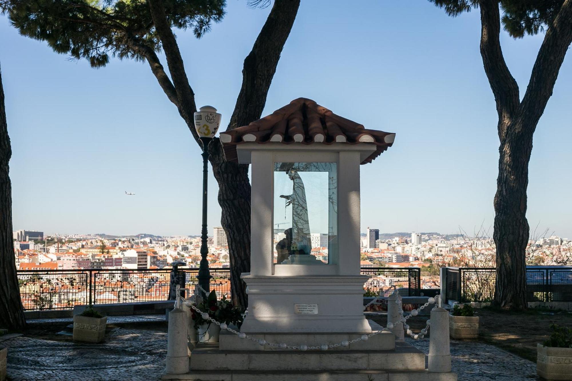 Happy Stay Lisbon - Suite With A View, Private Terrace & Ac Ngoại thất bức ảnh