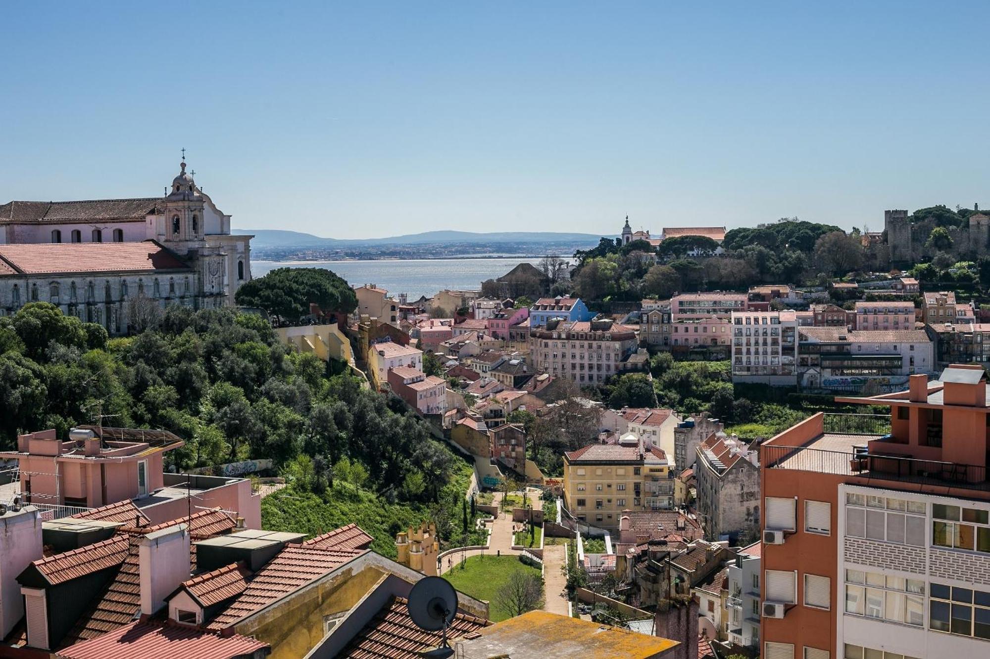 Happy Stay Lisbon - Suite With A View, Private Terrace & Ac Ngoại thất bức ảnh